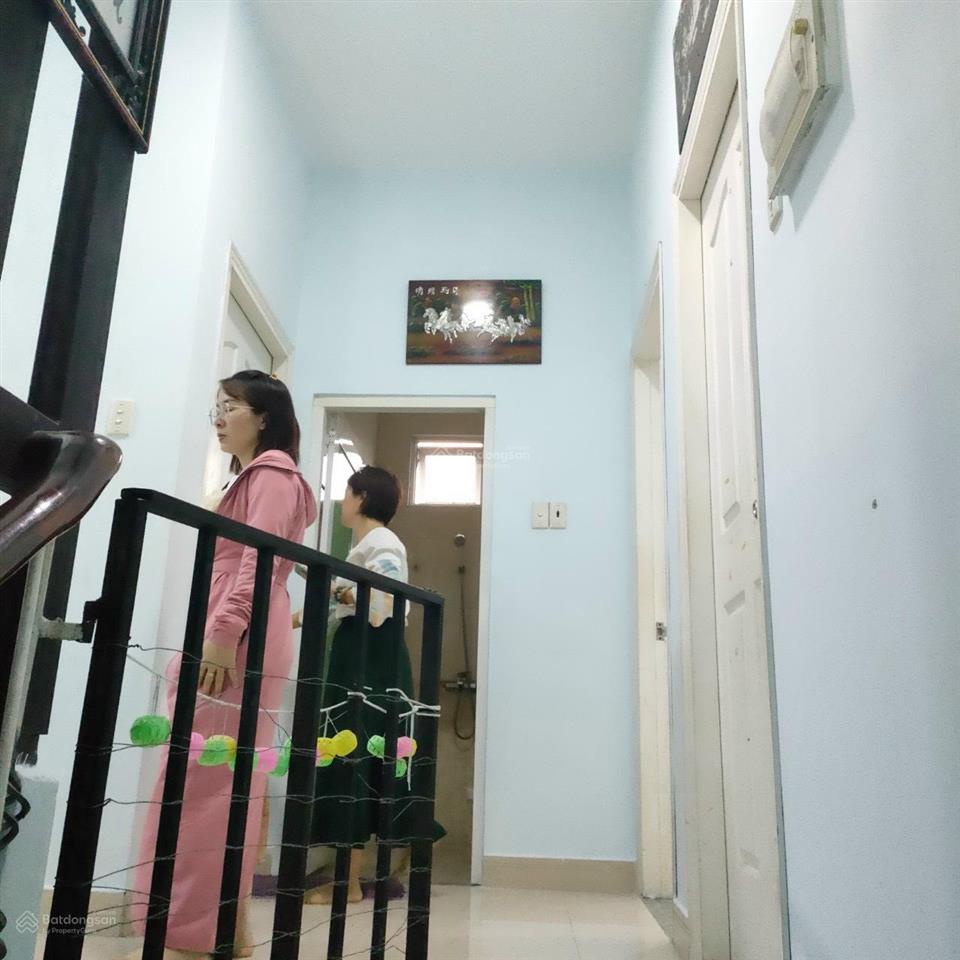 Nhà vườn biệt lập  215m2  4pn  3 toilet  yên tĩnh  thoáng mát  rộng rãi