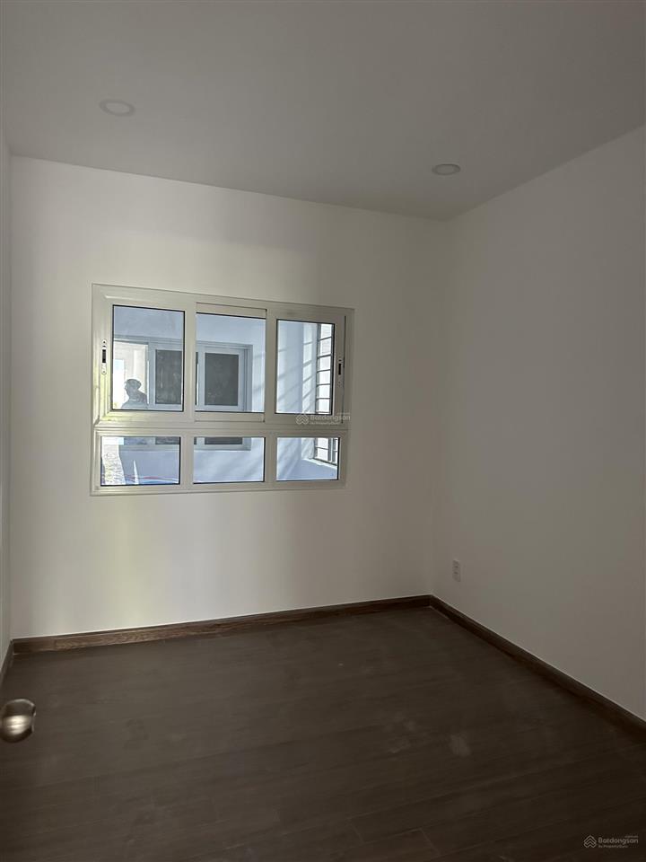 Bán căn hộ 85 m2 2pn view công viên nội khu