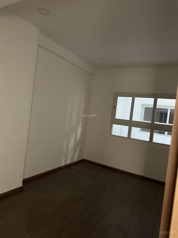 Bán căn hộ 85 m2 2pn view công viên nội khu