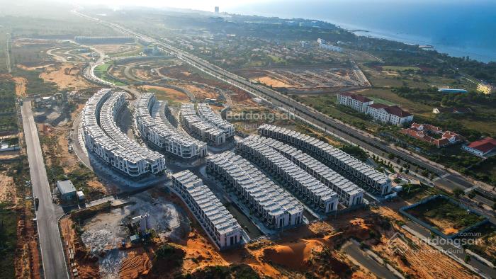 Ngợp căn nhà phố 7 tỷ còn 4,5 tỷ  mũi né summerland