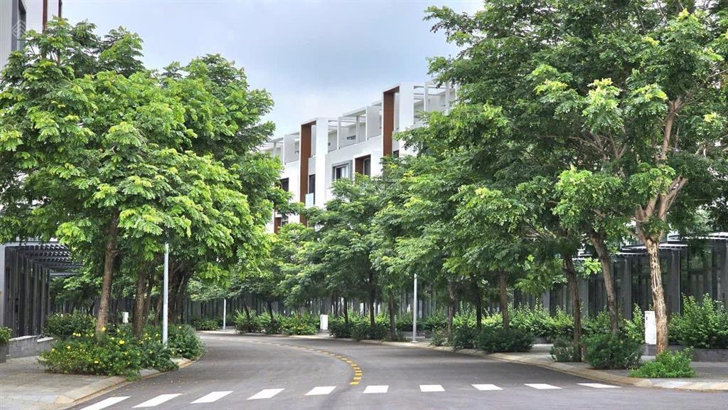 Ngợp căn nhà phố 7 tỷ còn 4,5 tỷ  mũi né summerland