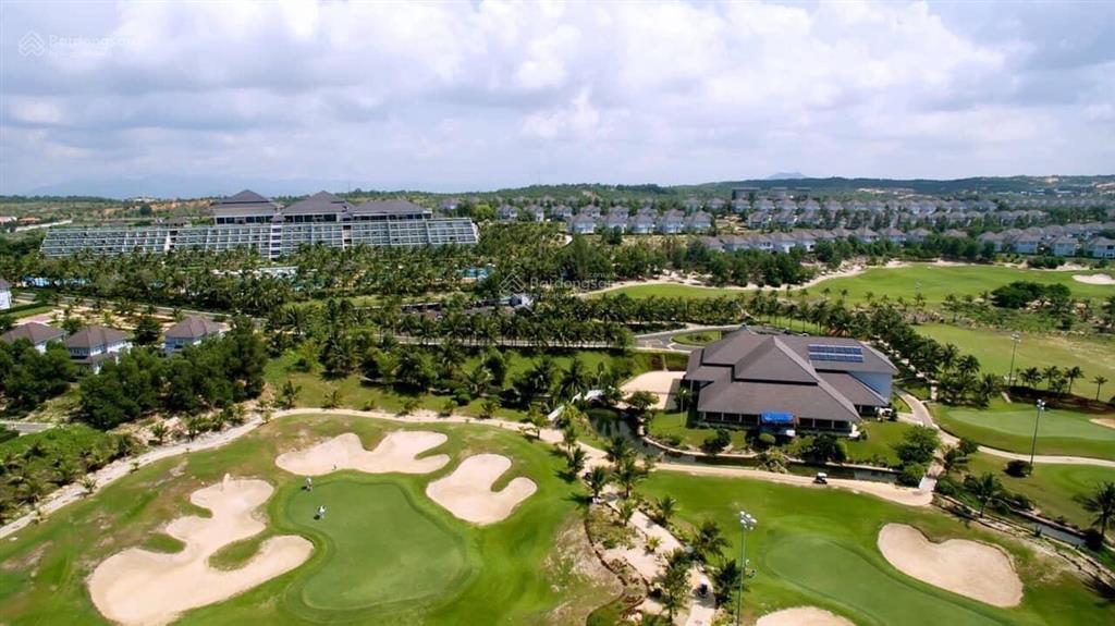 Biệt thự sea links mũi né giá ngộp chỉ 13 tỷ  cách biển 300m