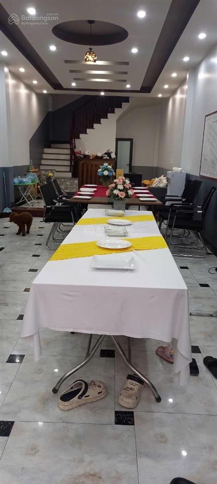 Cần bán nhà liền kề dịch vụ kiến hưng dt 50m nhà 5 tầng giá 15 tỷ trục đường kinh doanh