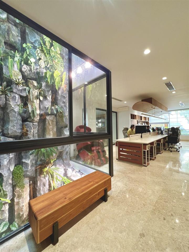 Bán biệt thự cao cấp lam sơn bình thạnh  4 tầng  thang máy  350m2 ngang 12.9m  giá chào 110 tỷ