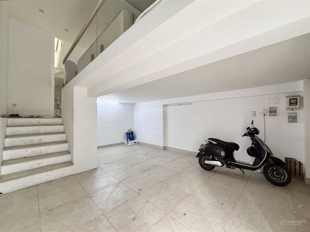 Giảm 3.3 tỷ nay 12.5 tỷ! bán nhanh nhà 4 tầng có hầm  hẻm 6.5m  4.8m x 17m  cho thuê 28tr/th.