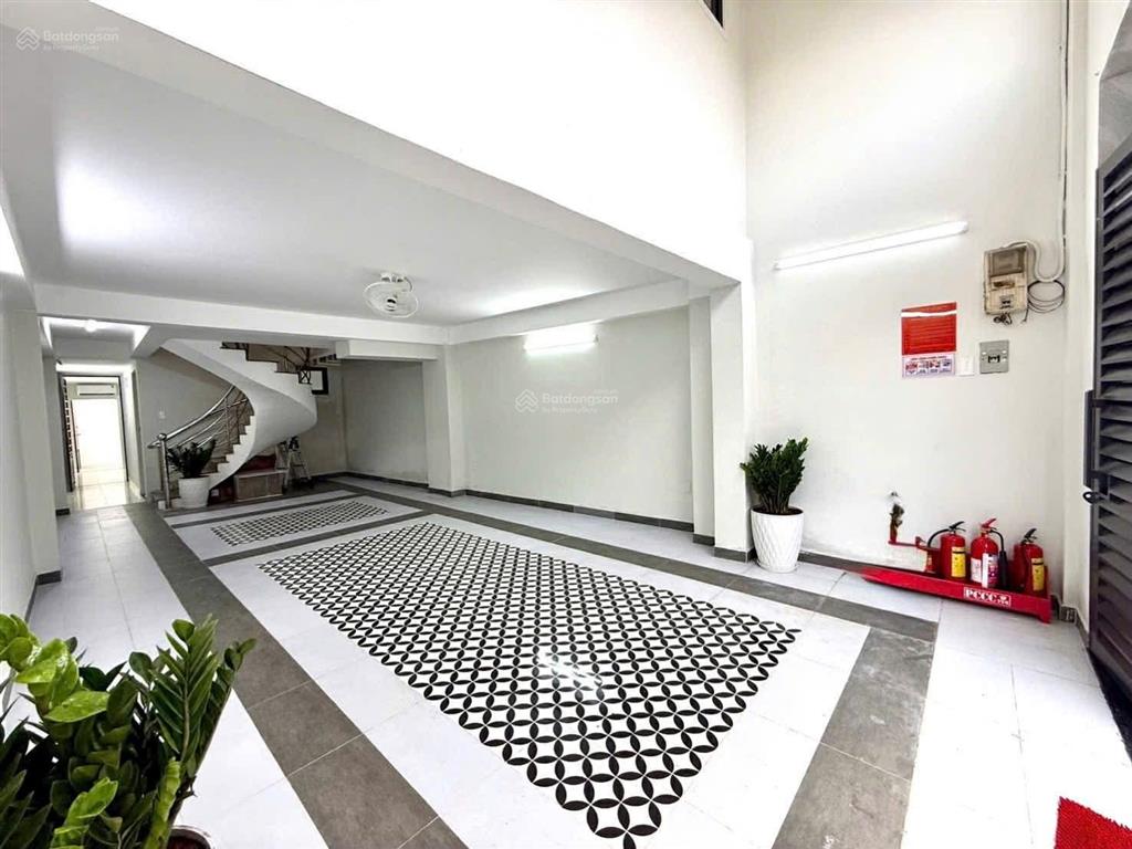Giảm 800tr nay 15,2 tỷ  chdv 5 tầng 16 phòng  hxh thông  (4,6 x 19,5)  phan văn trị bình thạnh