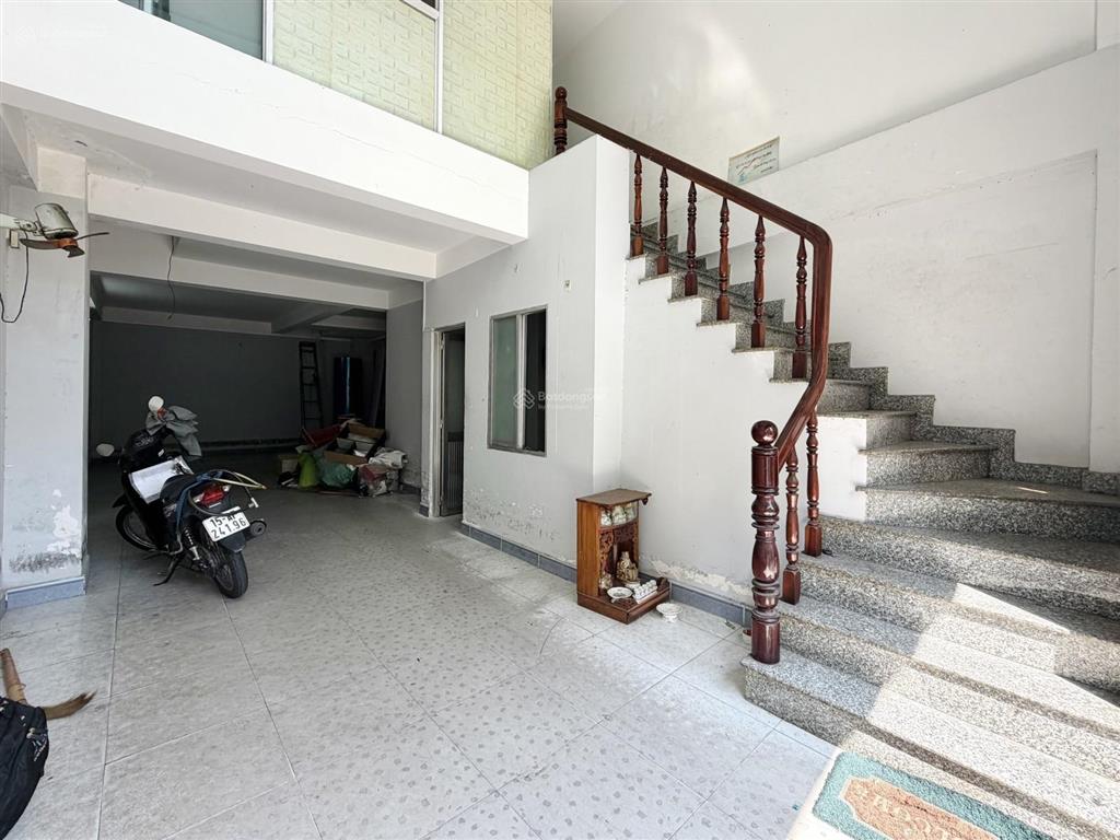 Bán nhà hxt  công viên tầm vu bình thạnh  7 tầng  4.2m x 16m, nở hậu 5.2m  chỉ 12.6 tỷ.