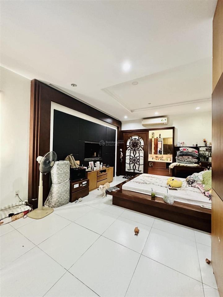 Vị trí kinh doanh  vip nguyễn văn đậu bình thạnh  4 tầng  hẻm 8m  4mx22.5m  chỉ 18.9 tỷ (tl)