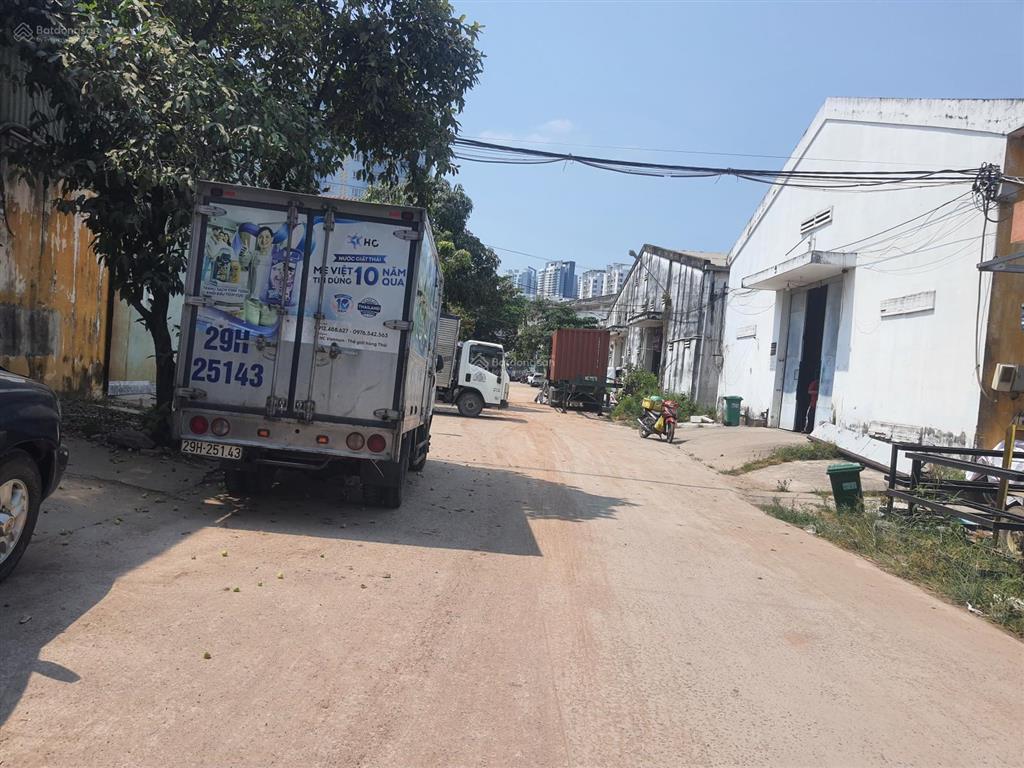Cho thuê kho mặt tiền đường đào trí quận 7