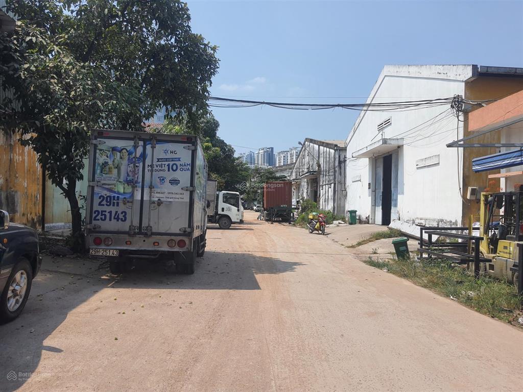 Cho thuê kho mặt tiền đường đào trí quận 7
