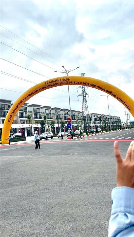 Kdc long hậu nam sài gòn đường d11, dt 9mx22.5m hướng tây, giá 25.5tr/m2, rẻ hơn tt 3tr/m2