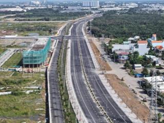 Kdc long hậu nam sài gòn đường d11, dt 9mx22.5m hướng tây, giá 25.5tr/m2, rẻ hơn tt 3tr/m2