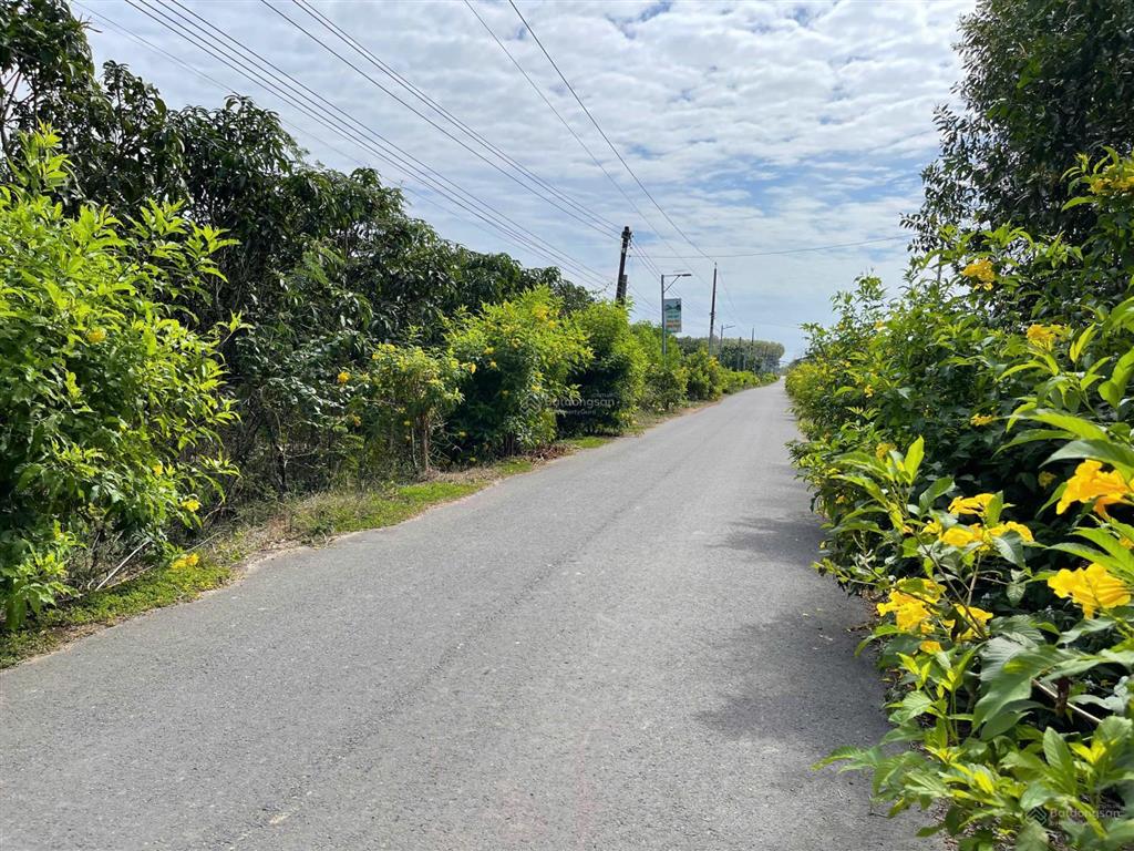 Chính chủ cần bán nhà cấp 4 đường nhựa, khoảng 300 ont, gần dt761, gần cầu mã đà