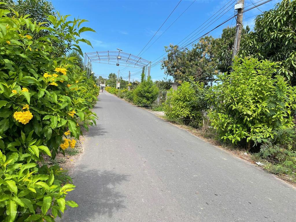 Chính chủ cần bán nhà cấp 4 đường nhựa, khoảng 300 ont, gần dt761, gần cầu mã đà