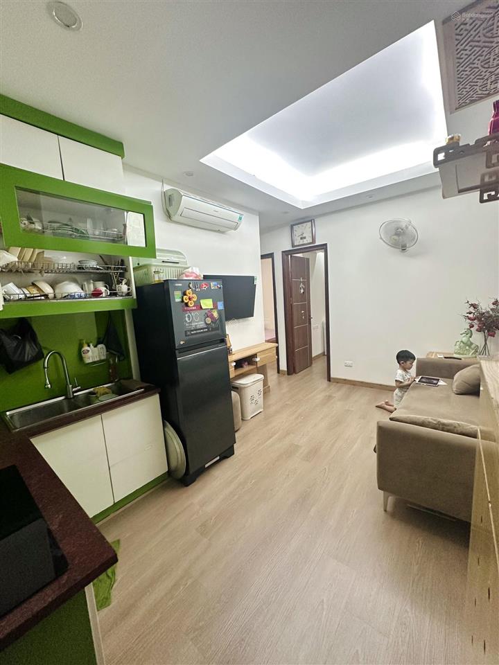 Bán cc 2pn, 1wc tại 62 trần bình, phường mai dịch, 2,4 tỷ, 50m2, view đẹp