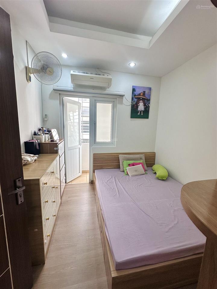 Bán cc 2pn, 1wc tại 62 trần bình, phường mai dịch, 2,4 tỷ, 50m2, view đẹp