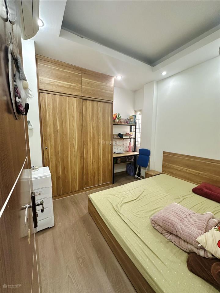 Bán cc 2pn, 1wc tại 62 trần bình, phường mai dịch, 2,4 tỷ, 50m2, view đẹp