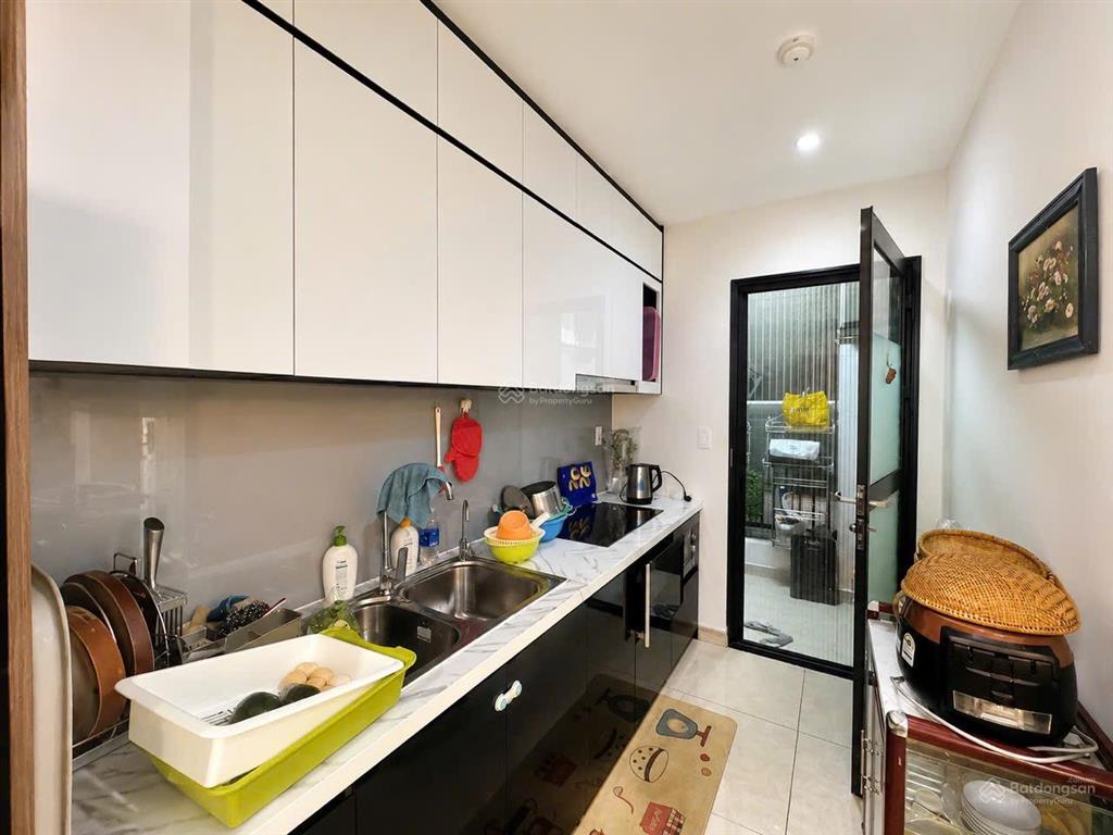 Bán căn hộ 2pn cụm ch2 lầu trung, view hồ bơi giá tốt chỉ 5,35 tỷ