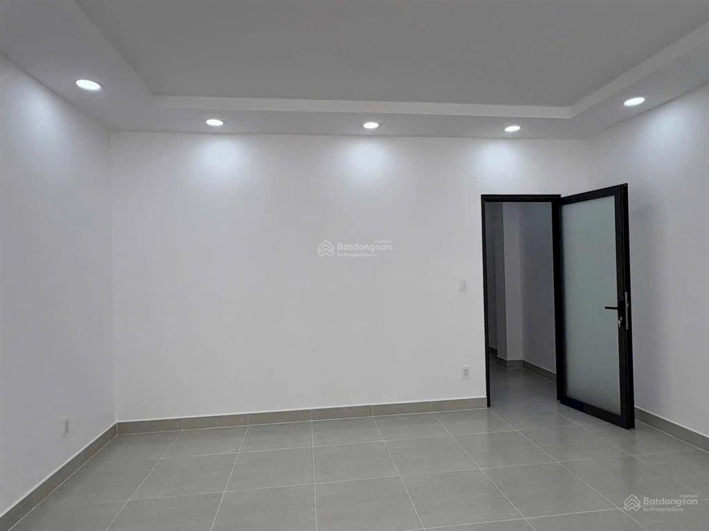 Mặt tiền phan văn trị, cityland lotte mart gò vấp. dt 5x20m (1 trệt + 4 lầu) chỉ 55 triệu