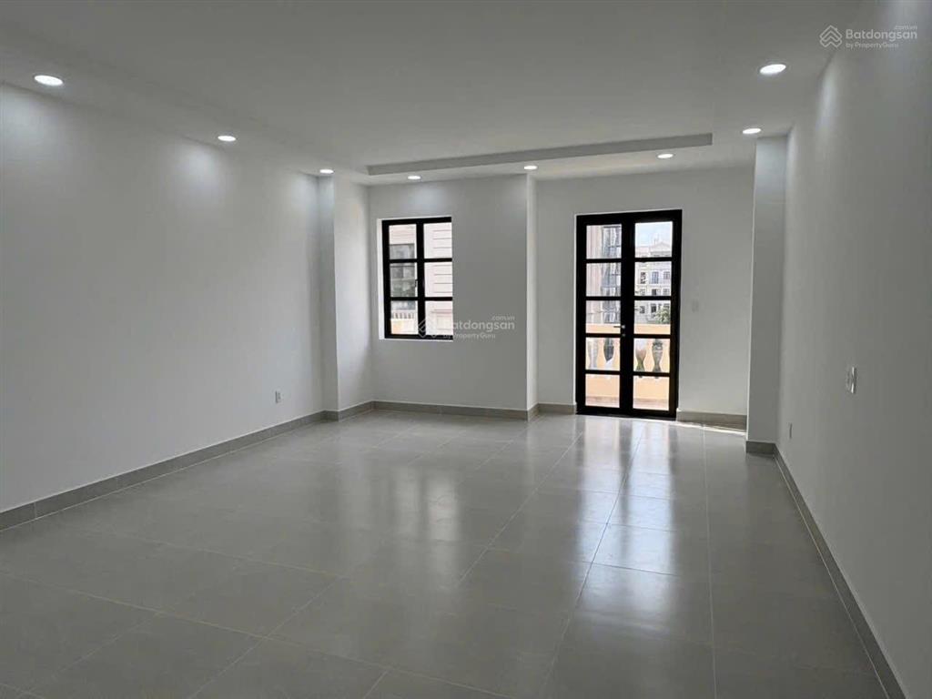 Mặt tiền phan văn trị, cityland lotte mart gò vấp. dt 5x20m (1 trệt + 4 lầu) chỉ 55 triệu