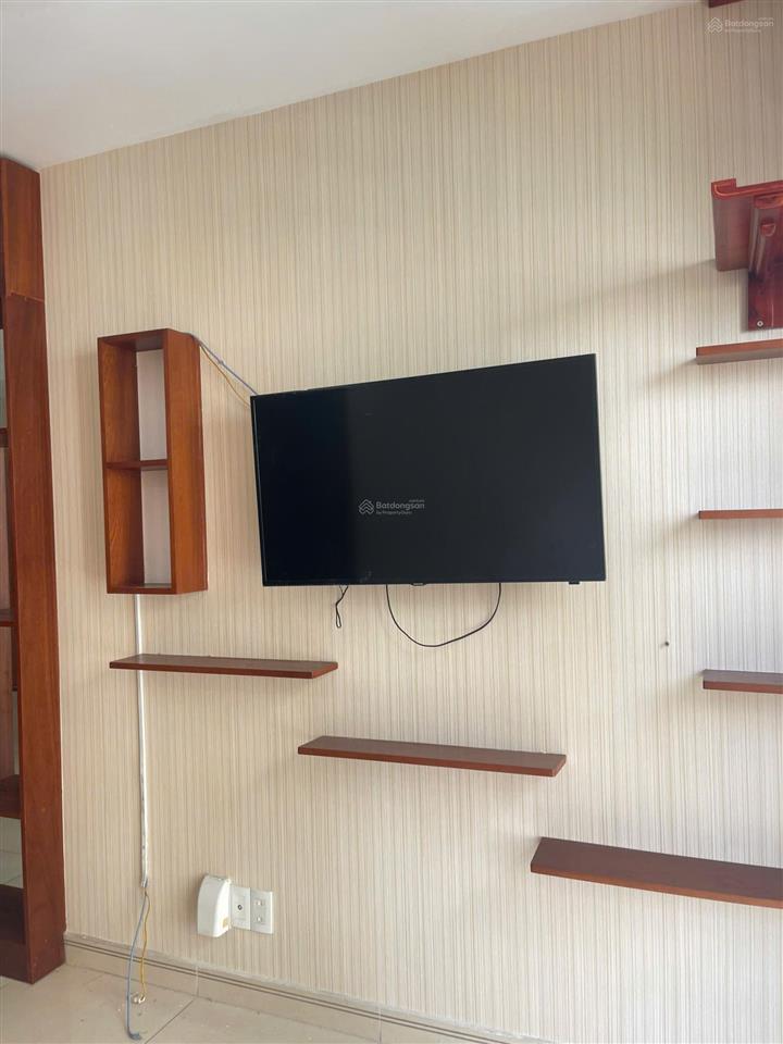 Cho thuê chung cư cityland park hills  view hồ bơi  2pn 13tr/th