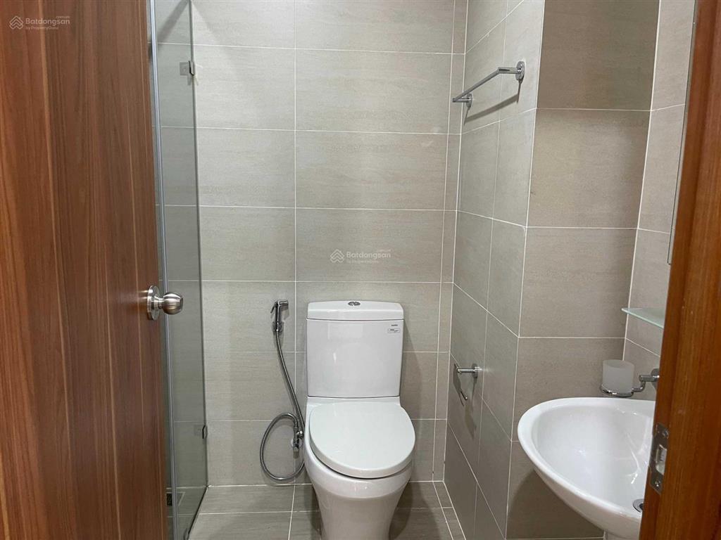 Cho thuê chung cư cityland park hills  view hồ bơi  2pn 13tr/th
