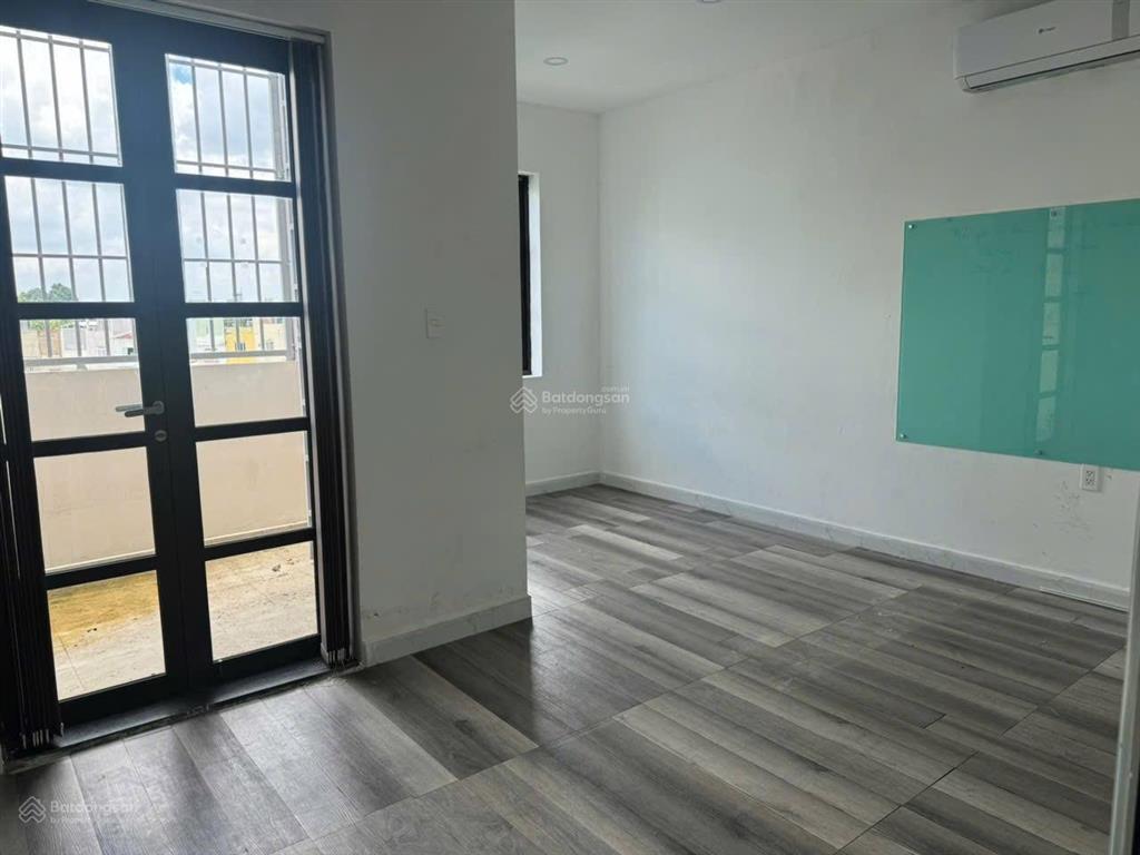 Cho thuê nhà nguyên vị trí đẹp, full máy lạnh tại cityland gò vấp chỉ 38tr/th