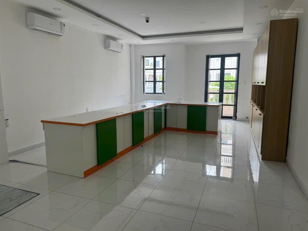 Cho thuê nhà nguyên vị trí đẹp, full máy lạnh tại cityland gò vấp chỉ 38tr/th