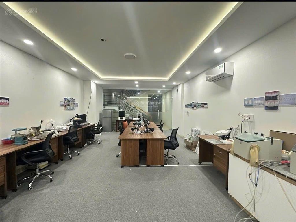 Cho thuê nhà phố có hầm vị trí đẹp cityland lotte mart gò vấp