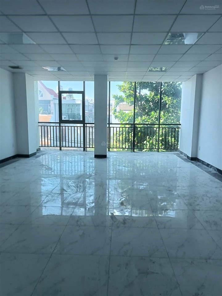 Cho thuê tòa building 6,25*35m mặt tiền nguyễn văn khối gò vấp