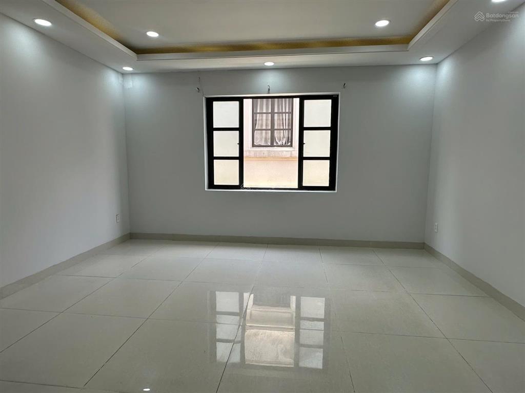 60tr (đã thuế)! cho thuê nguyên căn thương mại (1 hầm + 4 lầu) cityland gò vấp. full máy lạnh