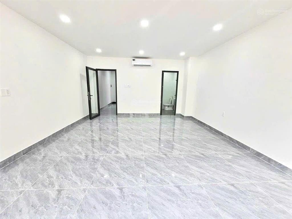 Nguyên sàn văn phòng, thang máy, máy lạnh cityland gò vấp chỉ 12 triệu