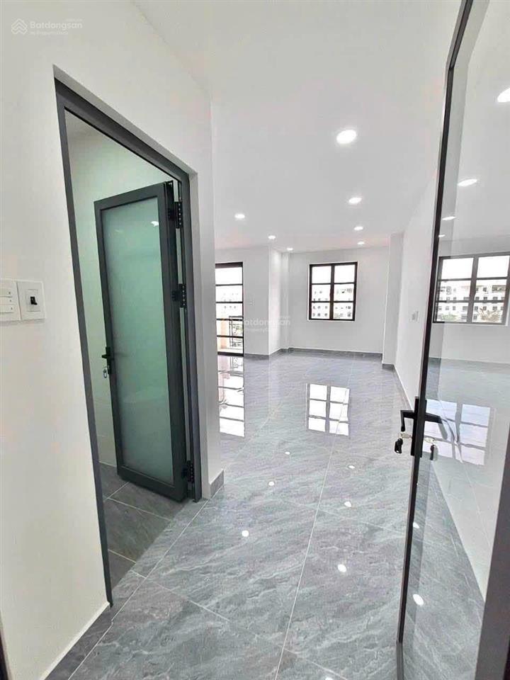 Nguyên sàn văn phòng, thang máy, máy lạnh cityland gò vấp chỉ 12 triệu
