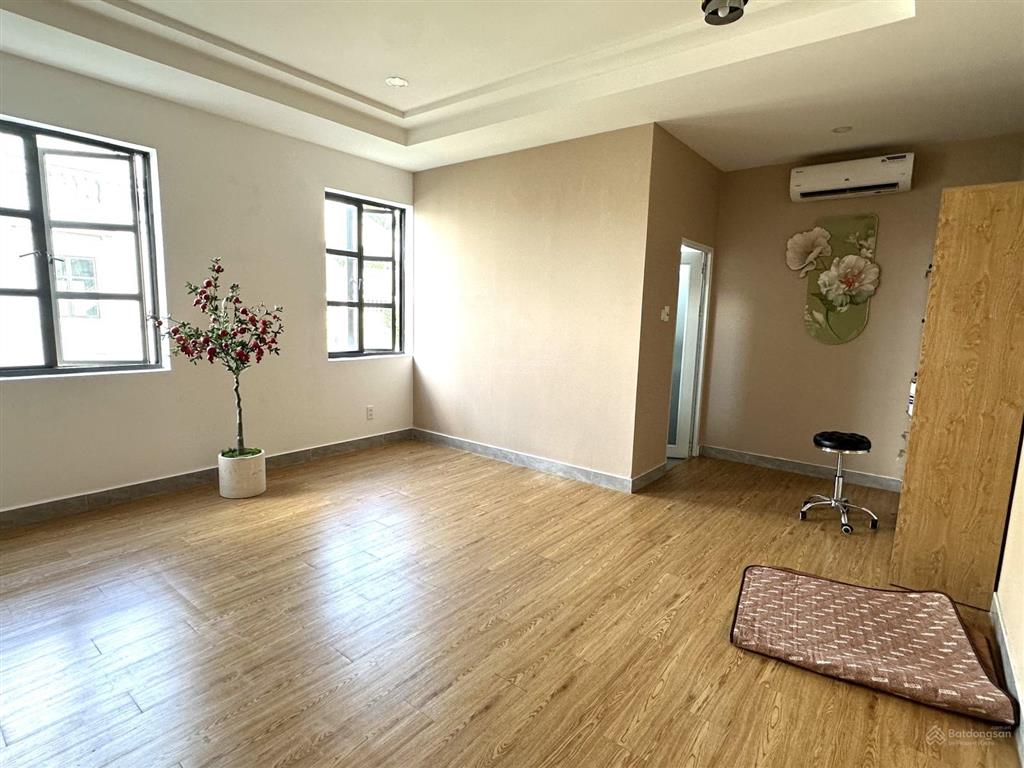 Văn phòng cityland  góc 2 mặt tiền đẹp