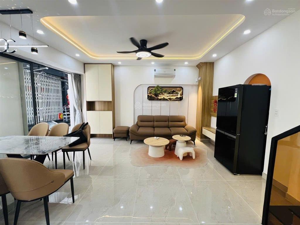 Cách mặt tiền 1 căn ngang 6,5mnhà mới 4tag3pnsát vách phú nhuậnq1 nhà phan văn trị nhỉnh 7xt