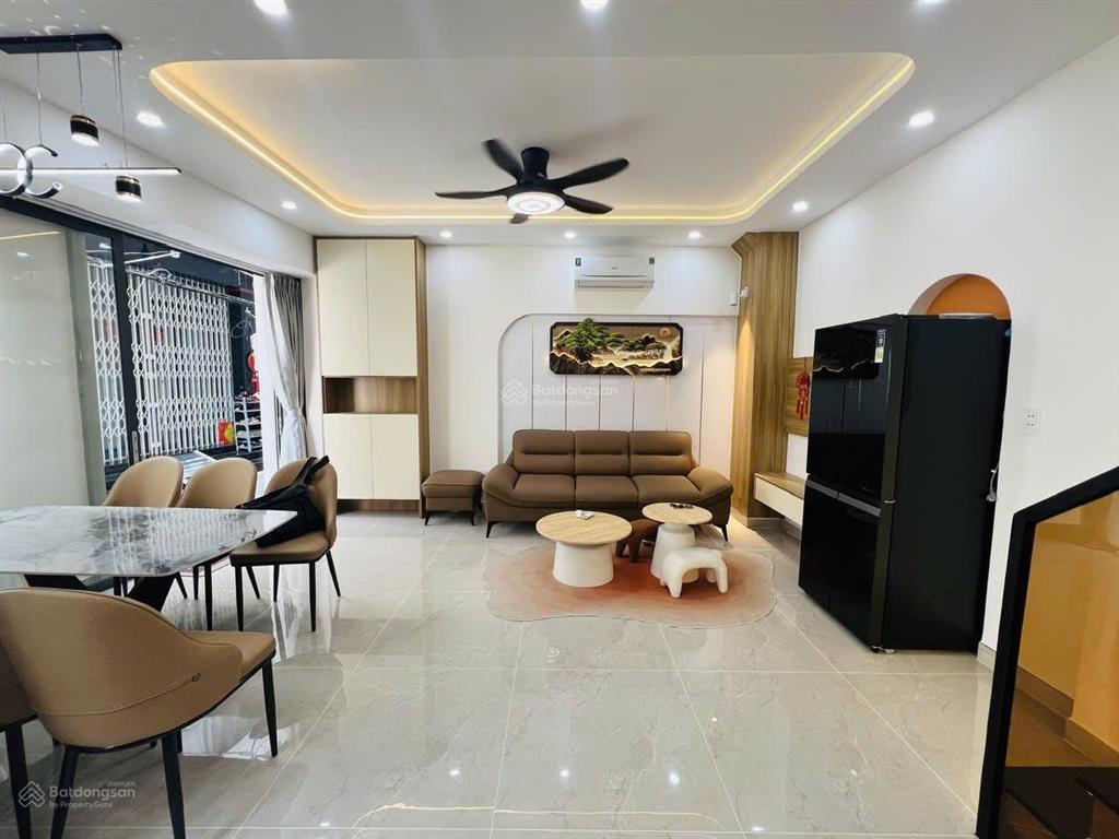 Cách mặt tiền 1 căn ngang 6,5mnhà mới 4tag3pnsát vách phú nhuậnq1 nhà phan văn trị nhỉnh 7xt