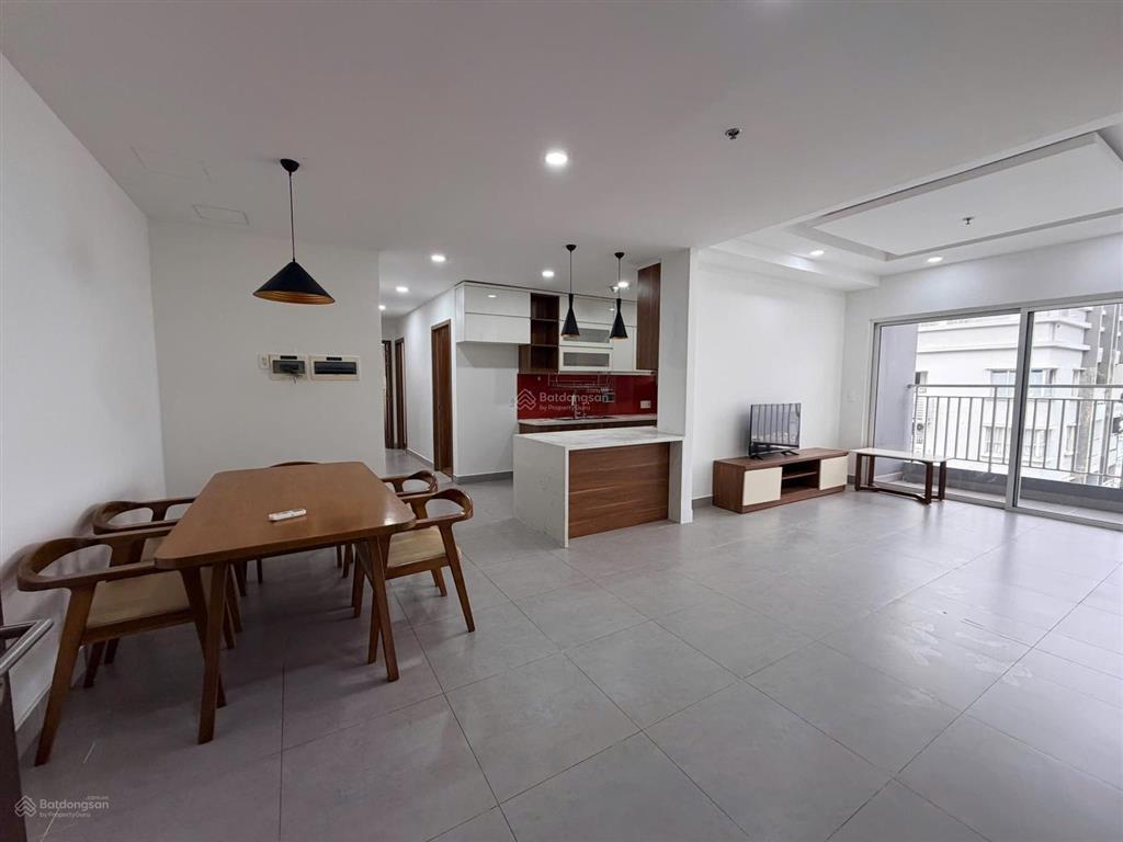 Bán căn hộ 3pn, 2wc tại 27 nguyễn hữu thọ, 8,5 tỷ, 112m2, giá tốt!