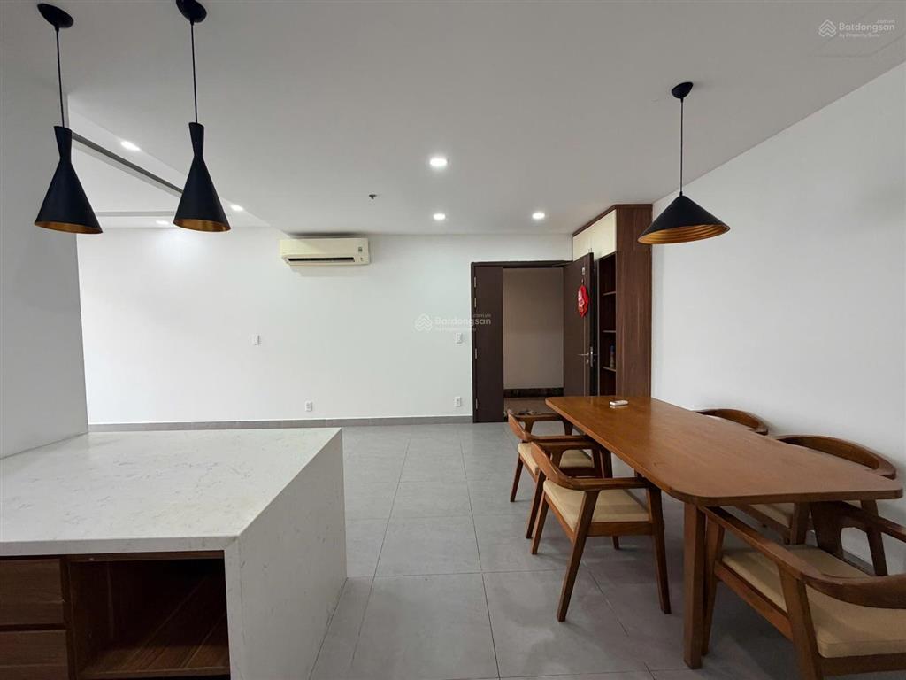 Bán căn hộ 3pn, 2wc tại 27 nguyễn hữu thọ, 8,5 tỷ, 112m2, giá tốt!