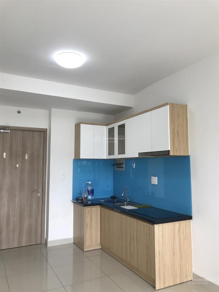 Chính chủ bán căn góc soho 2pn, nội thất cơ bản sổ hồng riêng giá 2.8 tỉ.  em 0938 666 ***