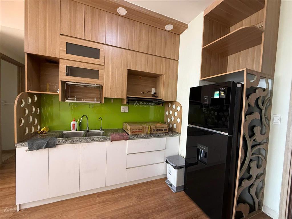 2pn2wc hàng ngộp giá thơm dt 65m2 giá 2,59 tỷ.  em 0938 666 ***