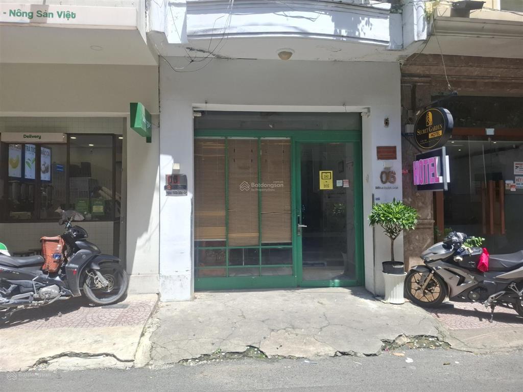 Chính chủ cho thuê nhà mặt phố đặng trần côn, 15 triệu, 25m2, siêu hot