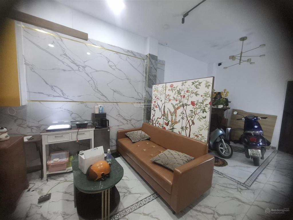 Chính chủ cho thuê nhà mặt phố đặng trần côn, 15 triệu, 25m2, siêu hot