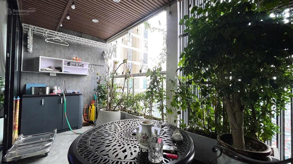 Chính chủ bán căn hộ vip 155m2 tầng đẹp 4pn, sân vườn siêu rộng tại hpc landmark tố hữu hà đông