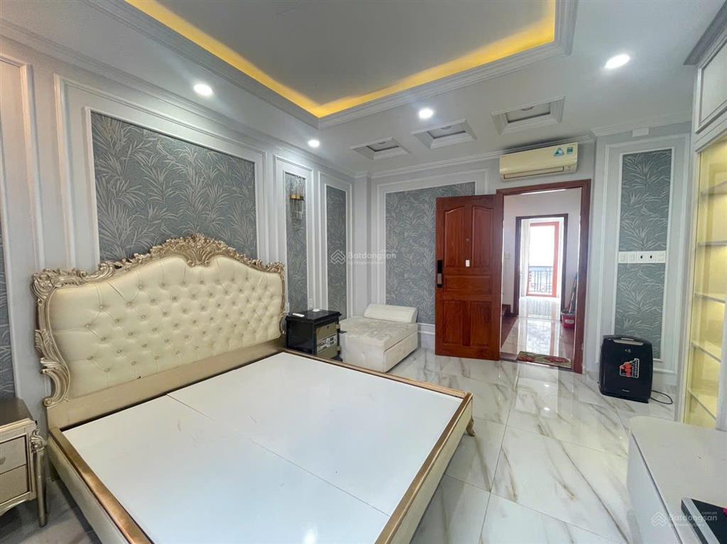Chỉ còn lại 3 căn giá tốt, giá tốt cầu đúc