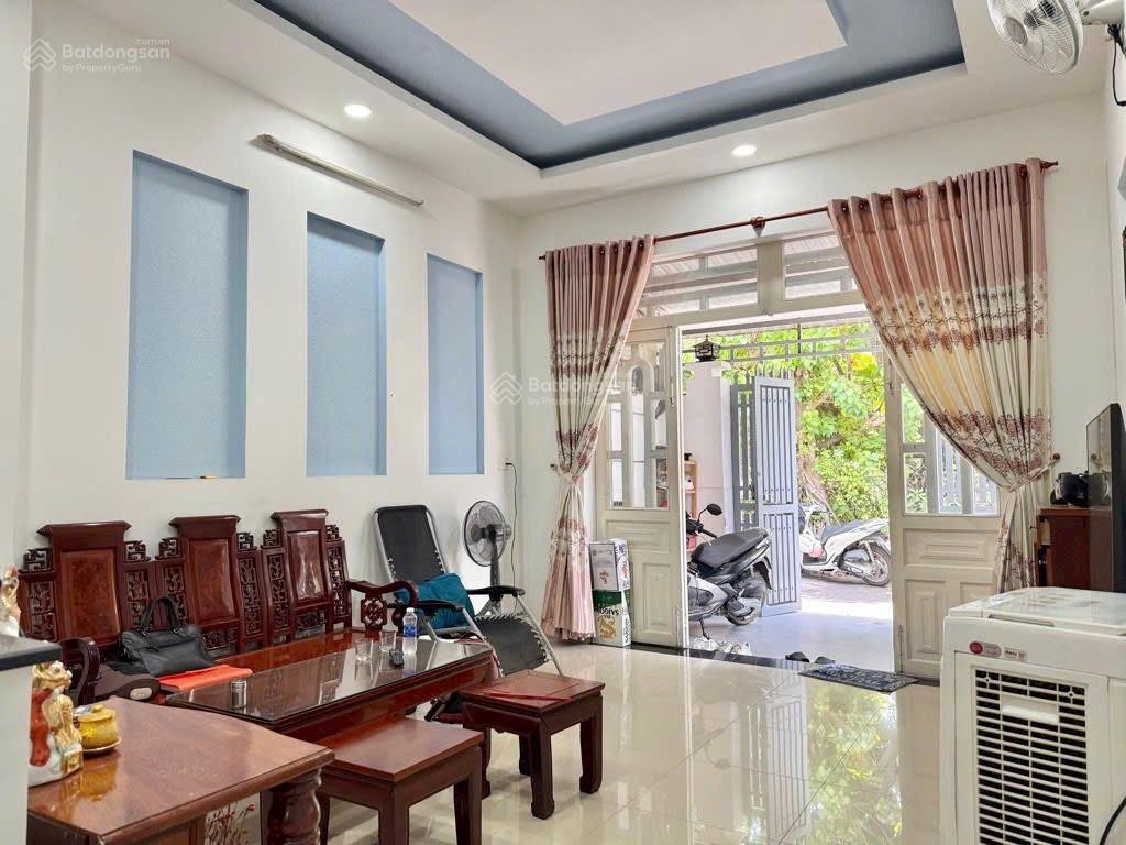 Cc cần bán căn nhà mặt tiền đường số 8, bình triệu, hiệp bình chánh