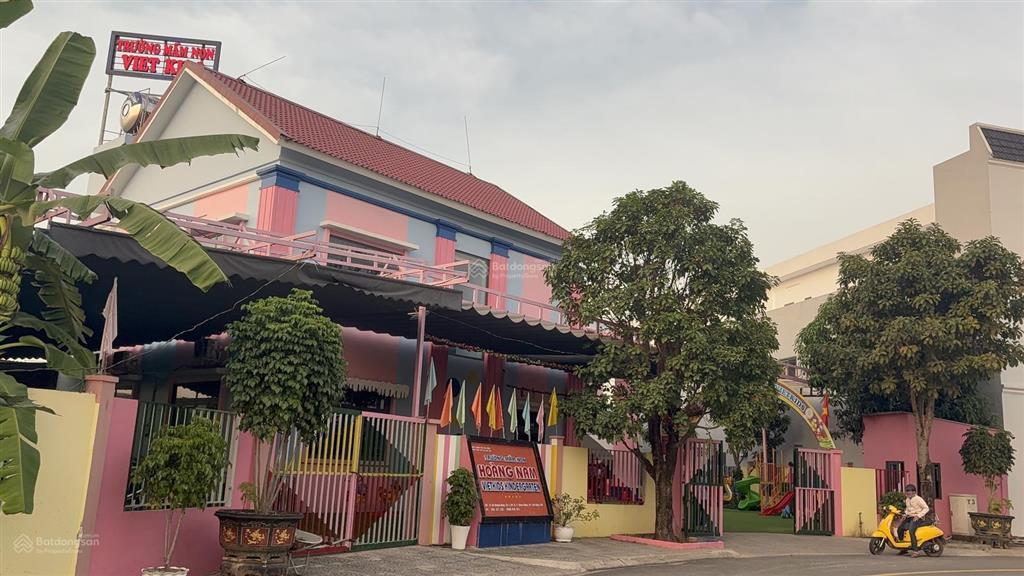 Bán nhà phố thương mại trung tâm tân uyên