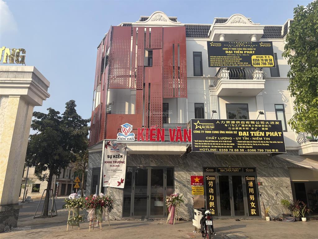 Bán nhà phố thương mại trung tâm tân uyên