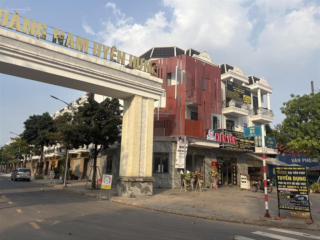 Bán nhà phố thương mại trung tâm tân uyên