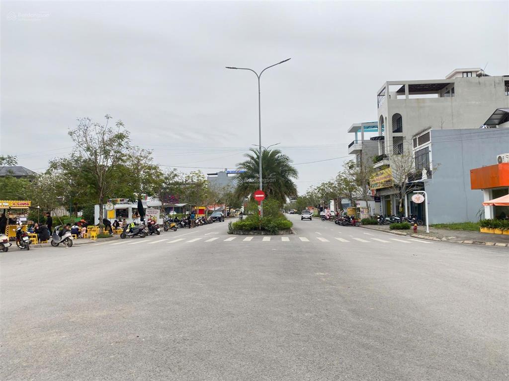 Sở hữu cặp 200m2 trục chính view công viên trung tâm kđt phía nam thắng