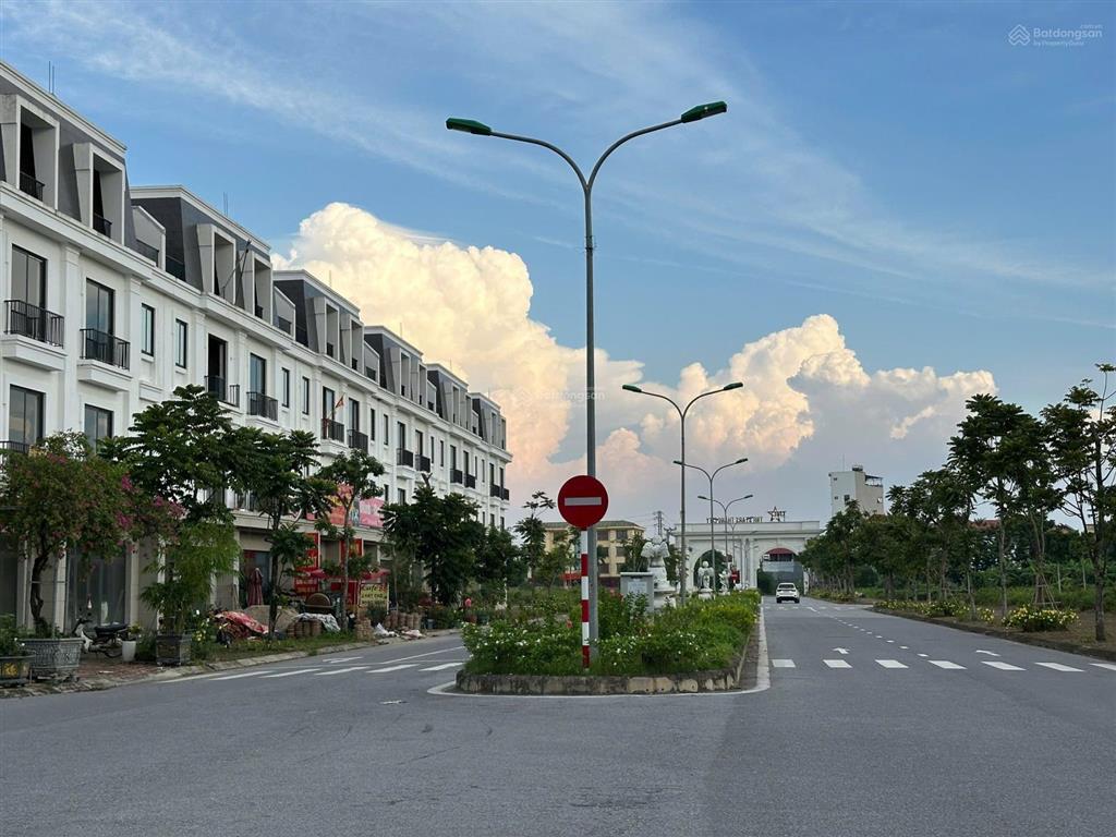 Bán gấp nhà 4 tầng xây sẵn view công viên kđt tnr thắng chỉ 5,1 tỷ tl  0349 314 ***